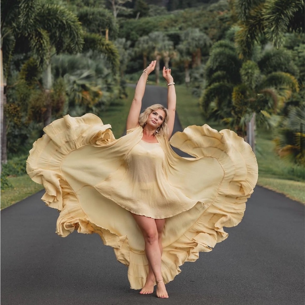 Flowy Yellow Maxi Dress